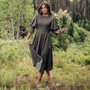 Jessakae Freya smocked dress size small Excellent condition